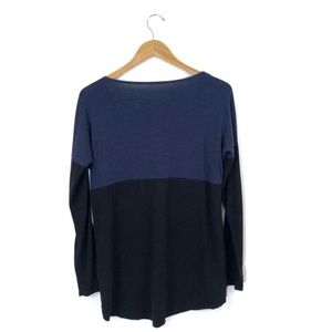 ALO Yoga Aura Colorblock Blue and Black Loose Fitting Loungewear Top - Small